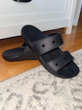 Women’s Croc sandals